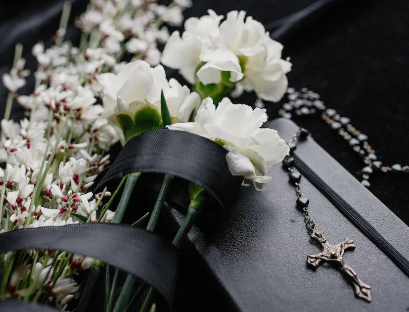 How Much Does a Graveside Funeral Really Cost? Trusted Caskets