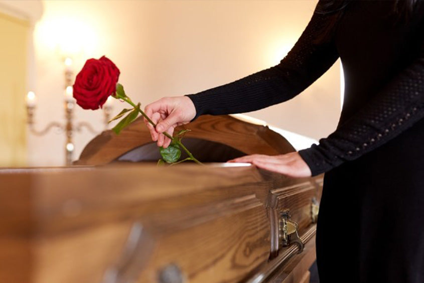 How Is a Body Placed in A Casket and "Secrets" Of Funeral Homes